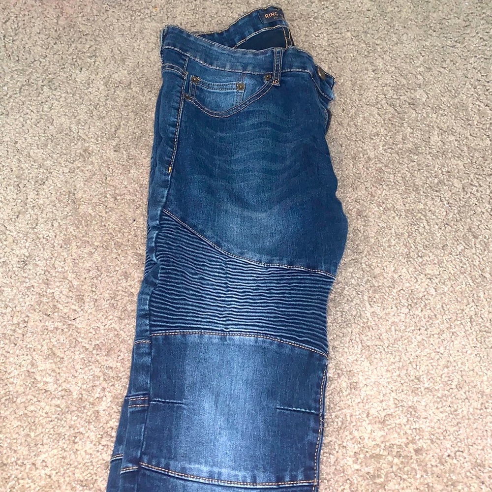 Jeans.